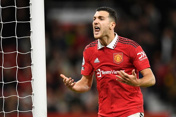 Erik Ten Hag Sets Diogo Dalot A New Manchester United Challenge Actu