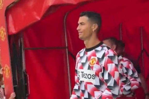 Man Utds Social Media Team Post Video Of Cristiano Ronaldo Being Loudly Booed By Fans Actu 6606